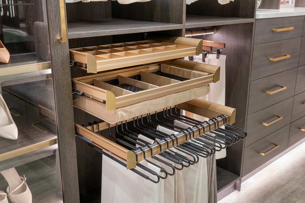 Closet-5