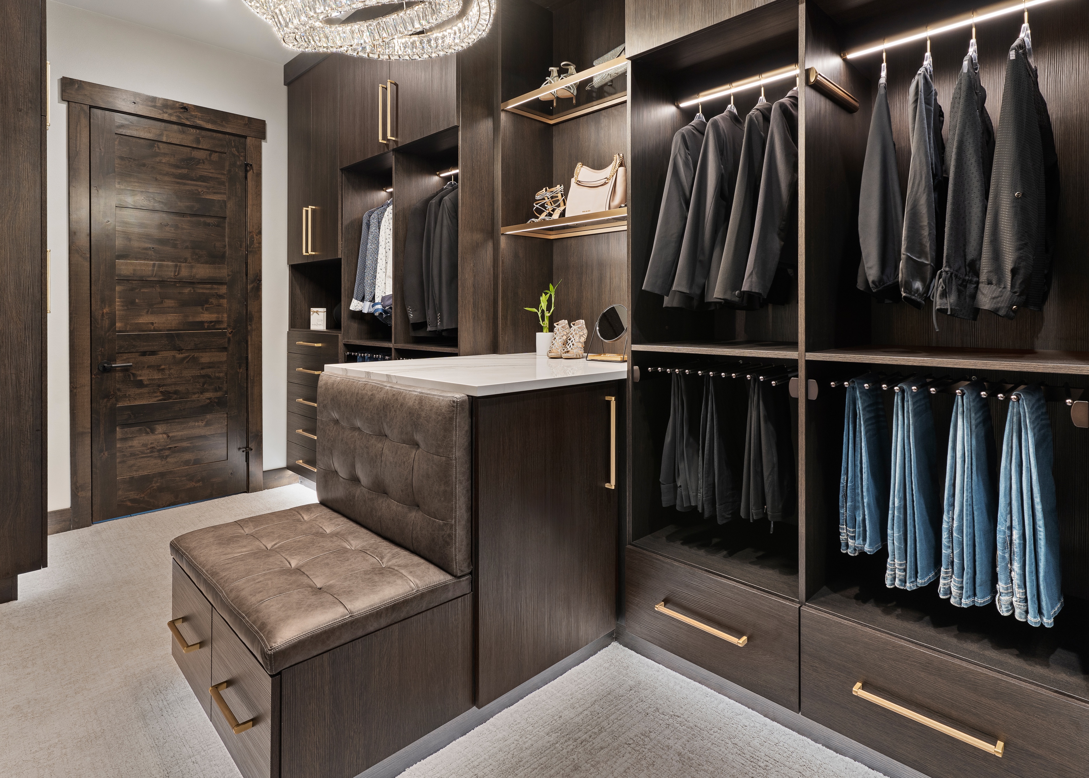 Closet1